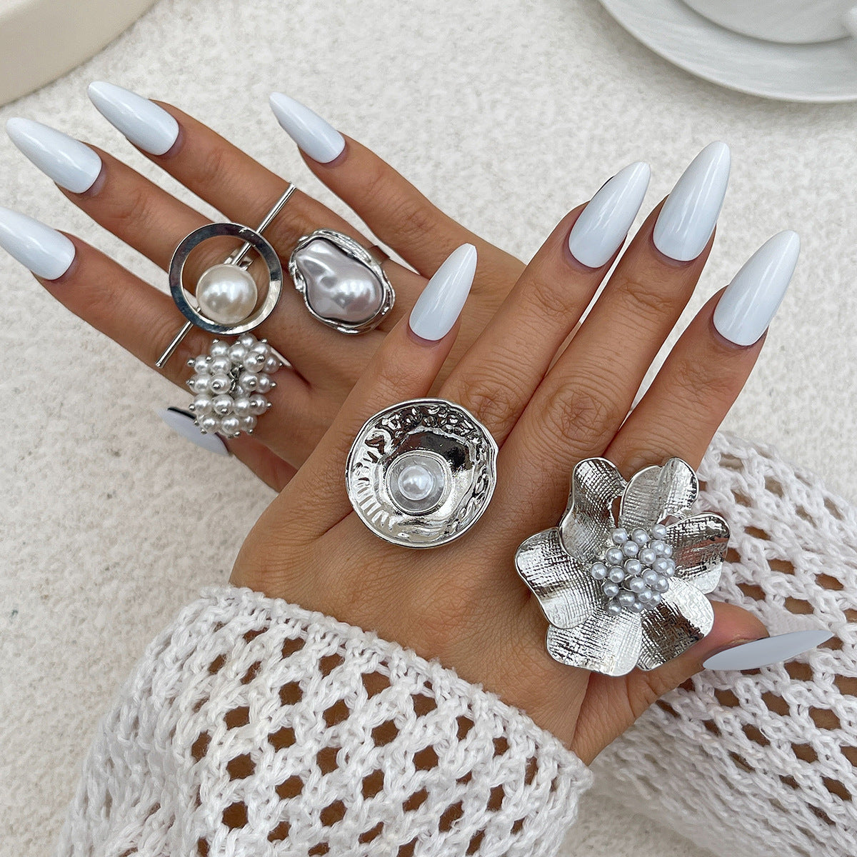 Planderful Vienna Verve Ring – Exaggerated Metal Flower Design with Imitation Pearl