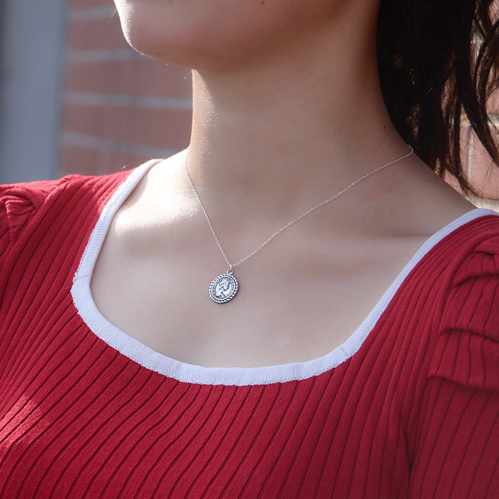 S925 Sterling Silver Portrait Relief Queen Coin Necklace Personality Hipster Retro