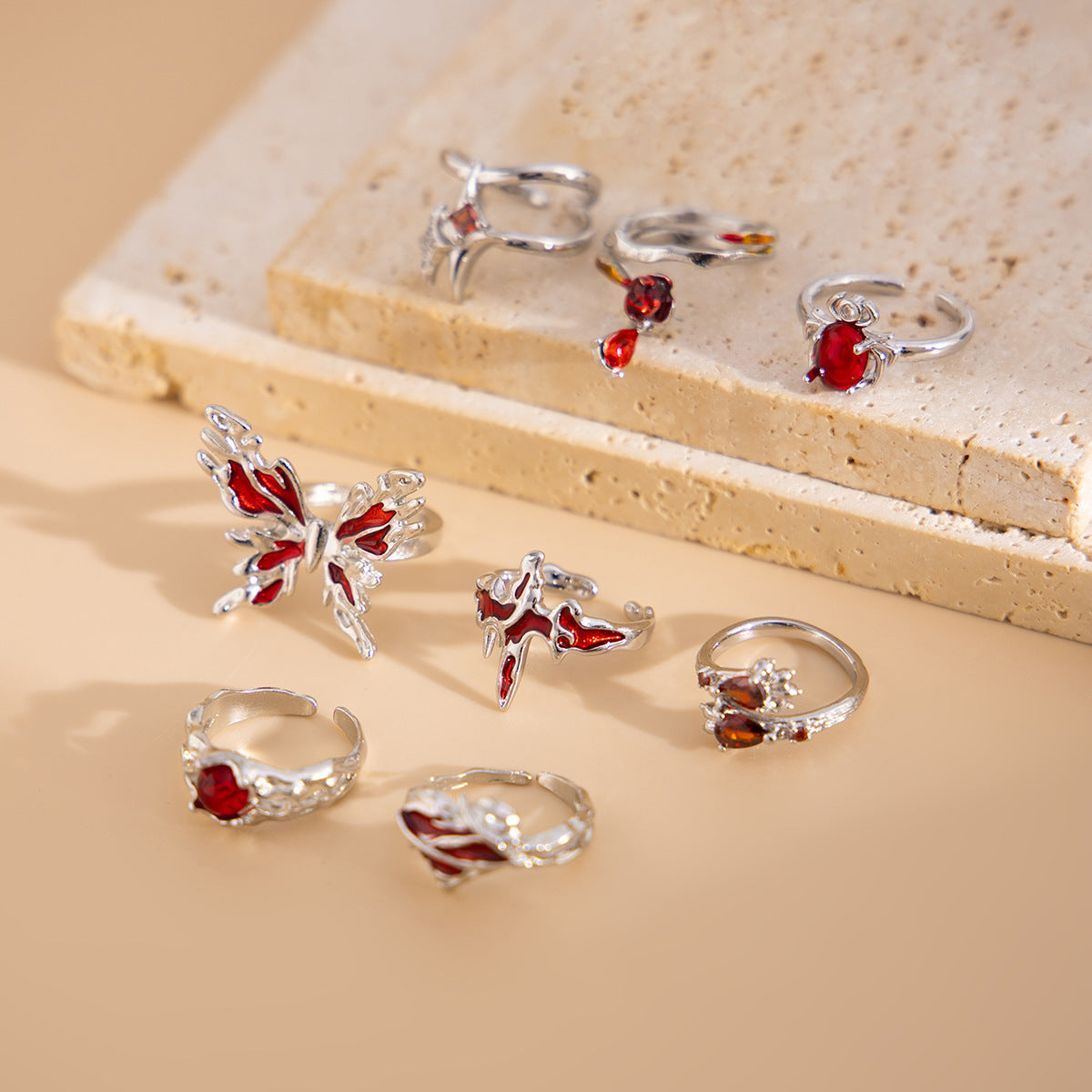 Planderful Vienna Verve Butterfly Ring – Irregular Fold Oil Drip Design