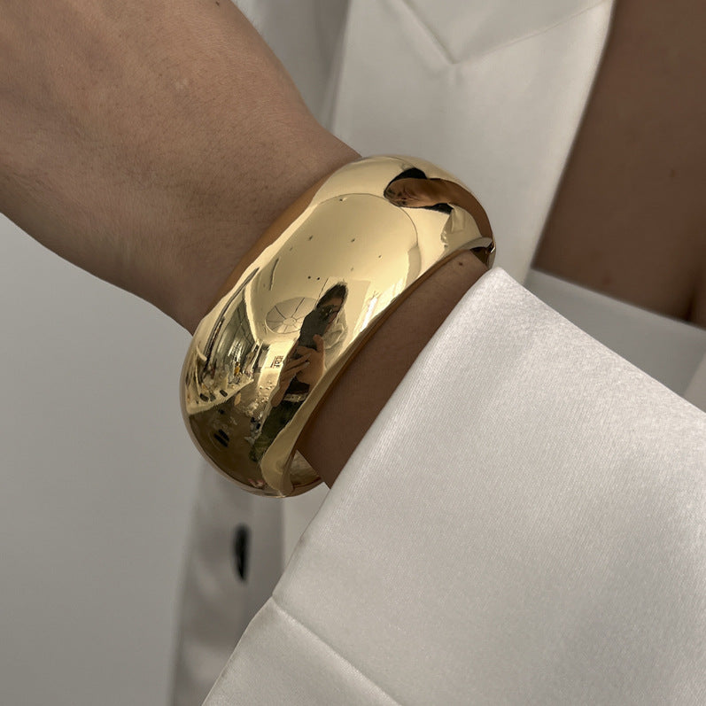 Planderful Vienna Verve Bracelet For Women Threaded Wave Design With Glossy Spring Buckle Statement Jewelry