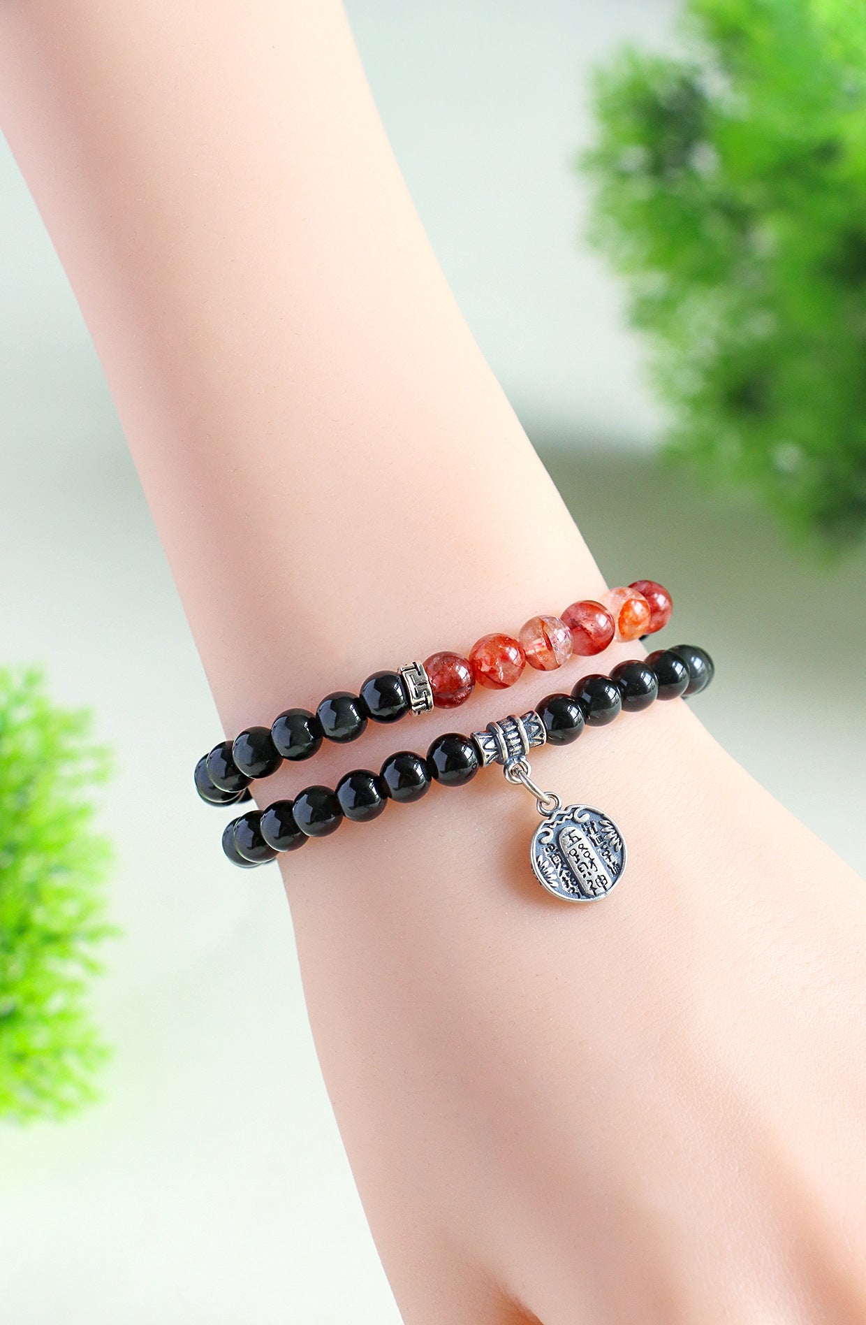 Planderful Fortune's Favor Bracelet – Elegant Obsidian Beaded Design