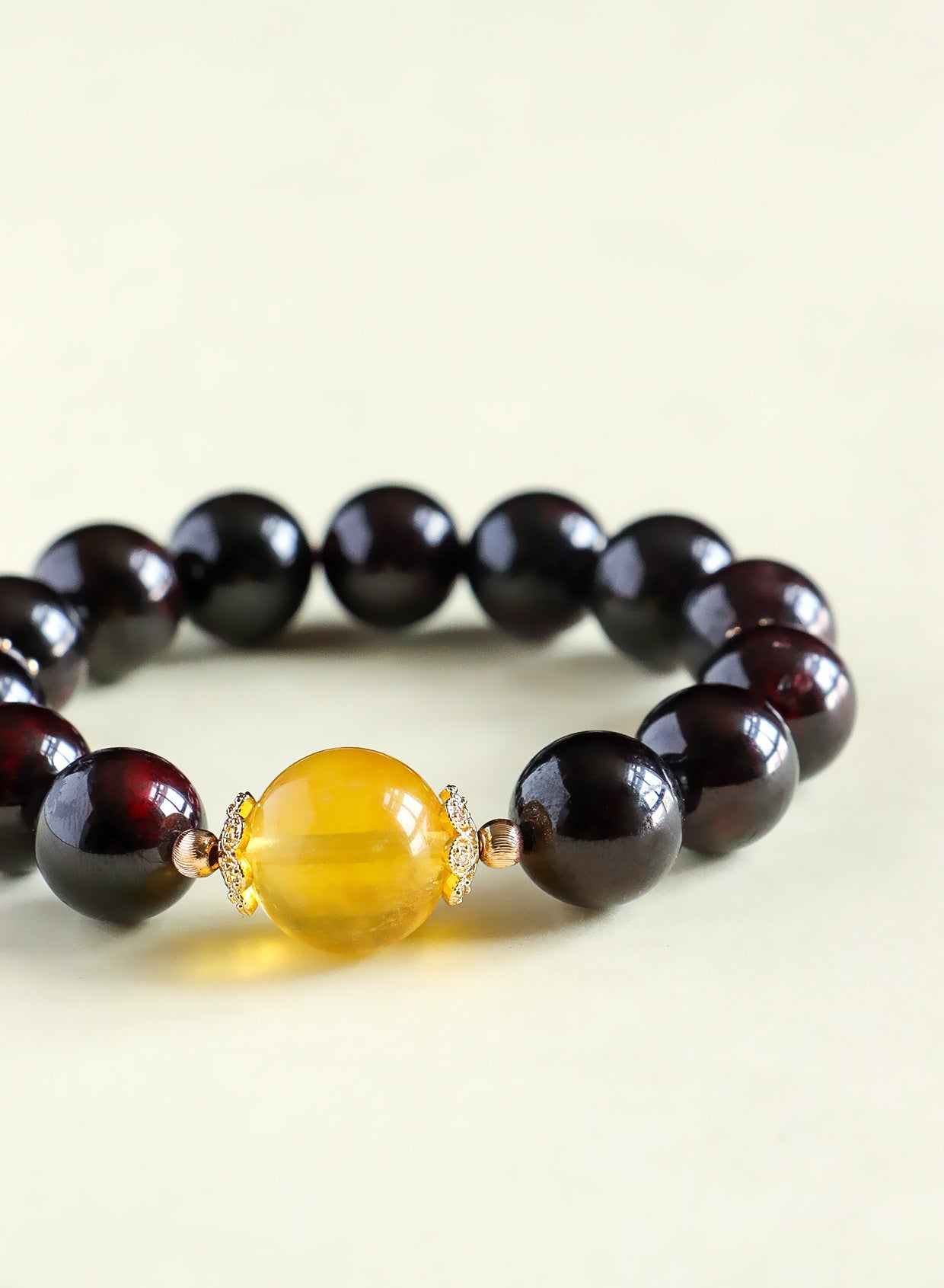 Planderful Fortune's Favor Bracelet – Premium Natural Garnet Beaded Design