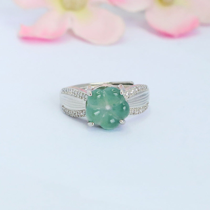 Blue Water Jadeite Four-Leaf Clover 10 mm Ring