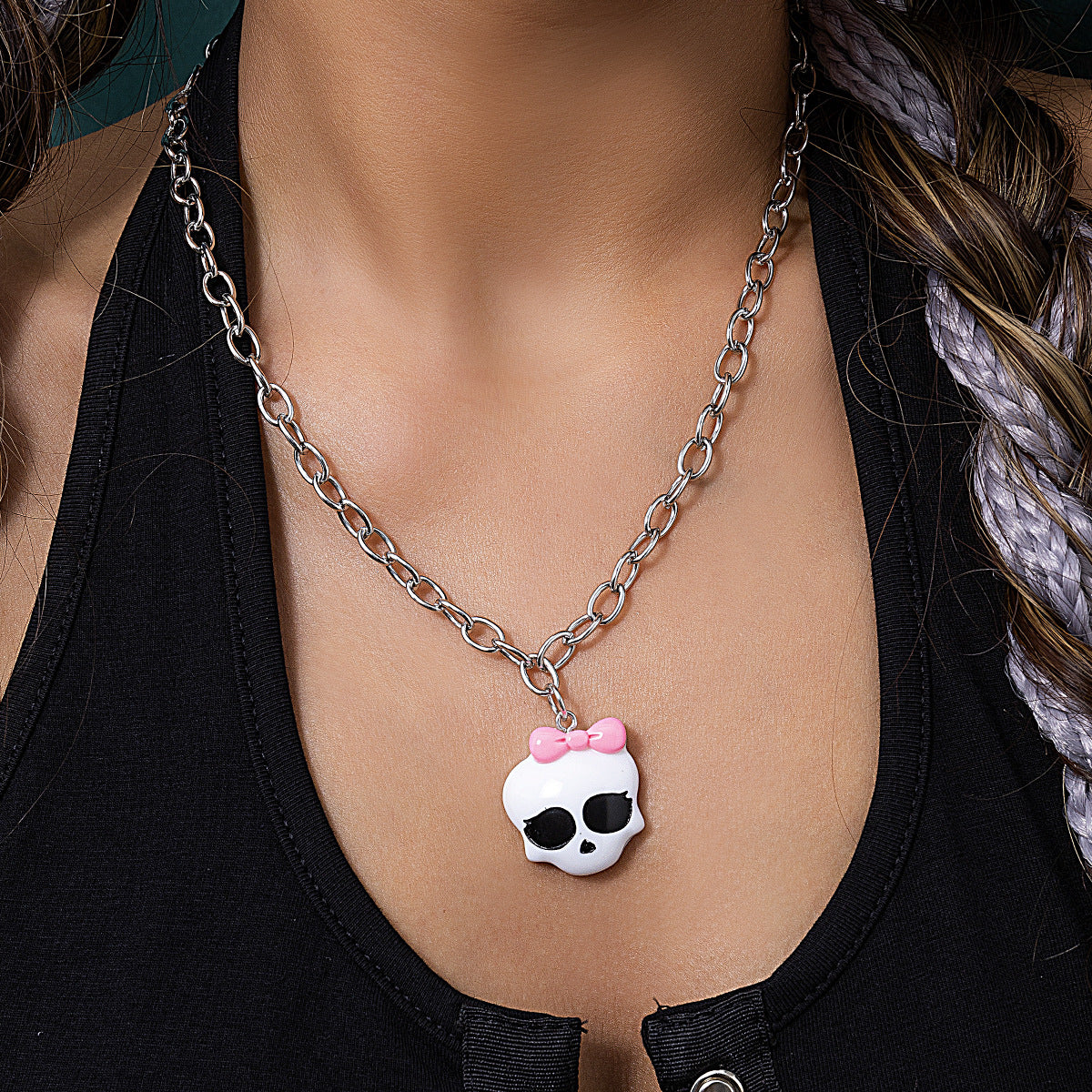 Planderful 3D Acrylic Alien Necklace For Halloween Fans Bold Statement Pendant Trendy Gift