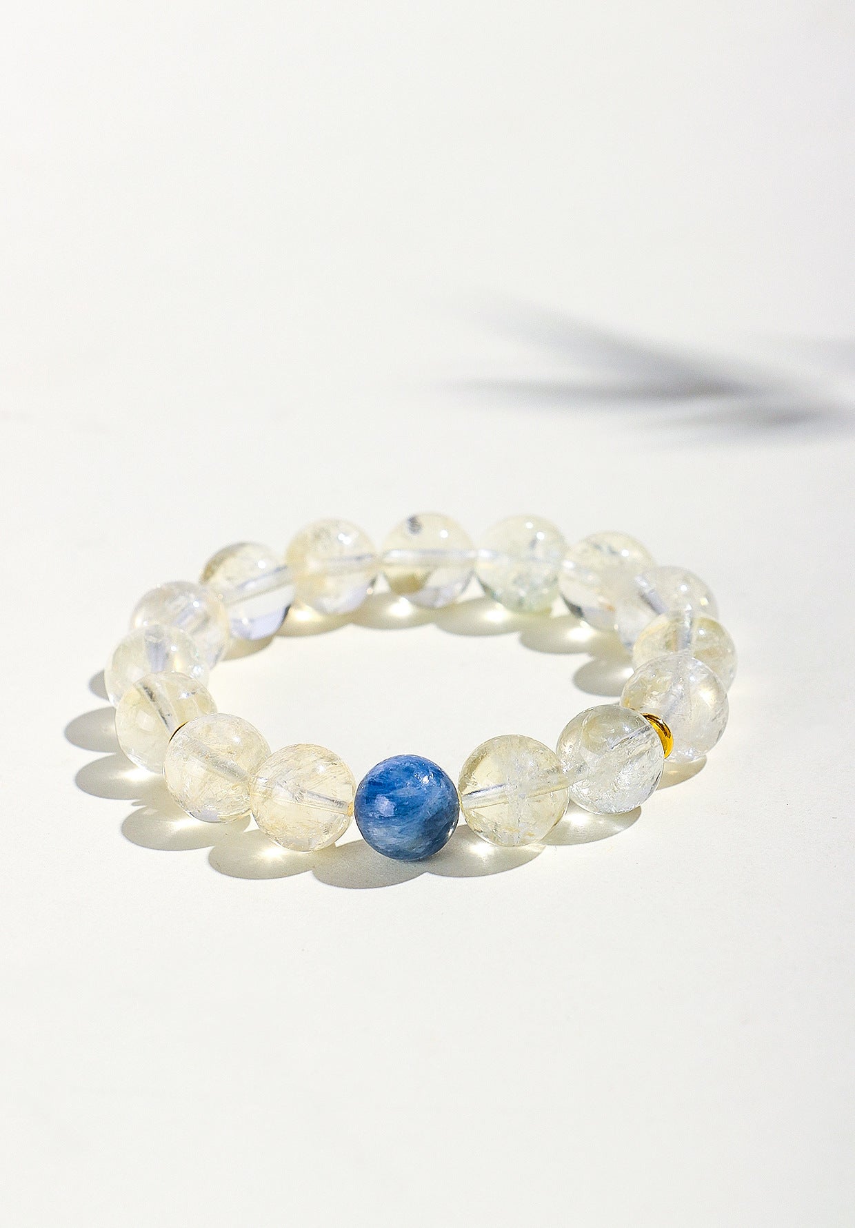 Planderful Fortune's Favor Bracelet – Elegant Natural Kyanite Design