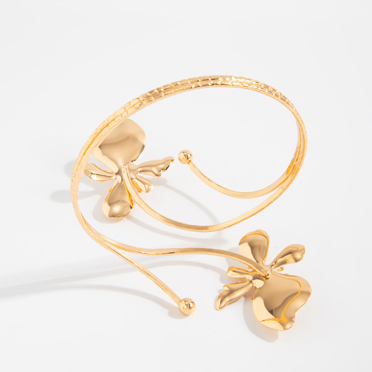 Planderful Vienna Verve Dripping Flower Open Arm Bracelet Adjustable Exotic Petal Winding Jewelry For Women