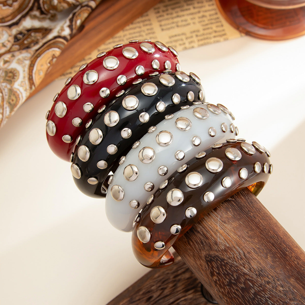 Punk Rivets Micro-Inlaid Colored Resin Bracelet Amber Smudged Open Bracelet