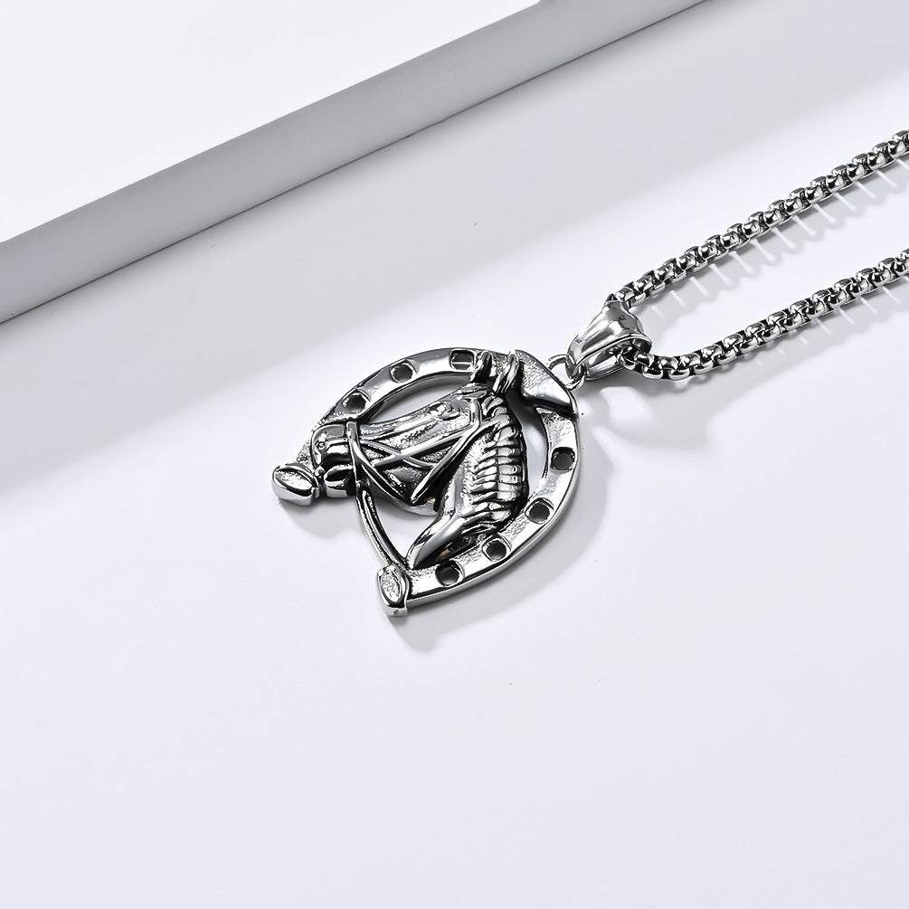 Cross-Border Retro Horseshoe Horse Head Titanium Steel Necklace