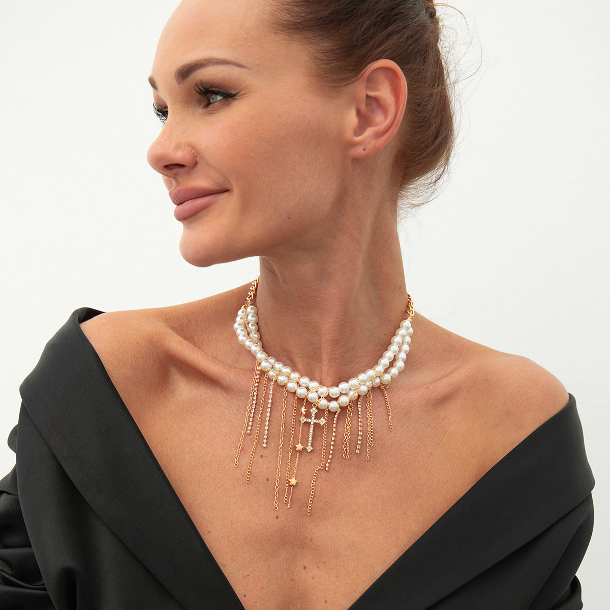 Planderful Vienna Verve Necklace – Elegant Imitation Pearl Design