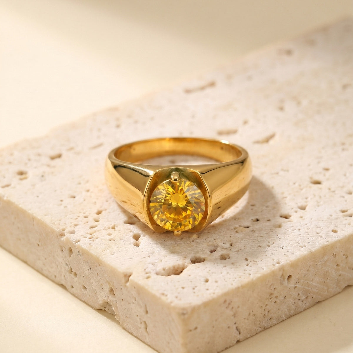 Unisex Zircon Ring – Stainless Steel Zircon Inlay Design – Minimalist