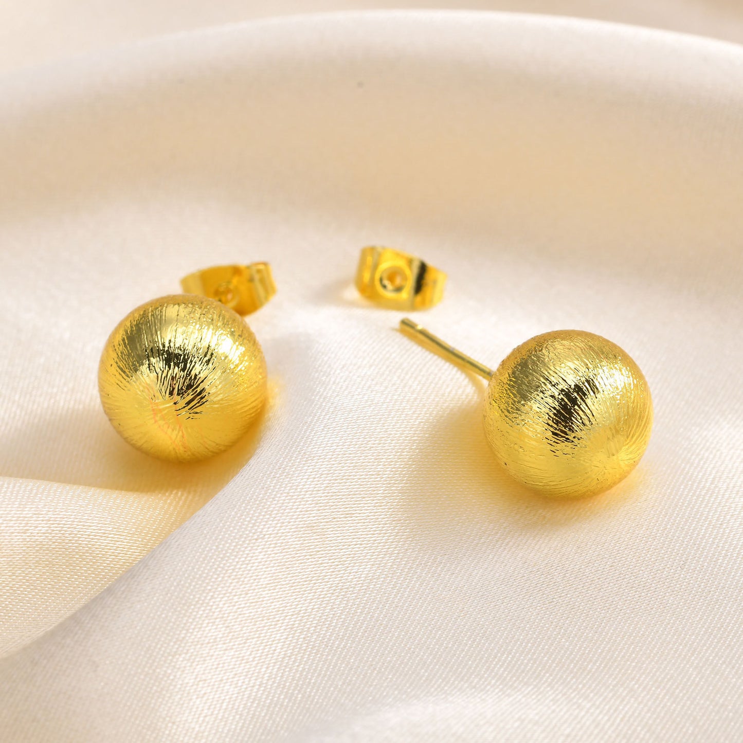 Round Ball Stud Earrings 18K Gold Women's Fashion Jewelry