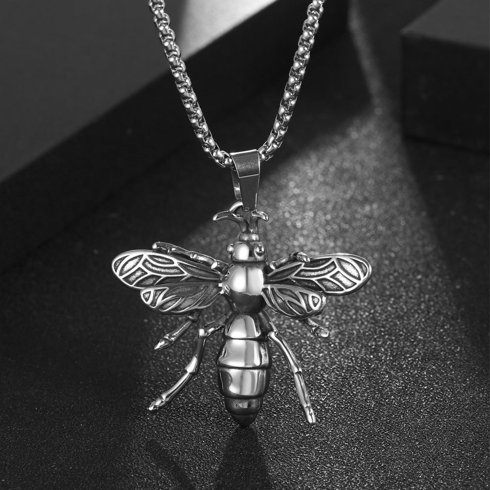 Titanium Steel Insect Pendant Necklace for Men - Spot Wholesale Little Bee Design