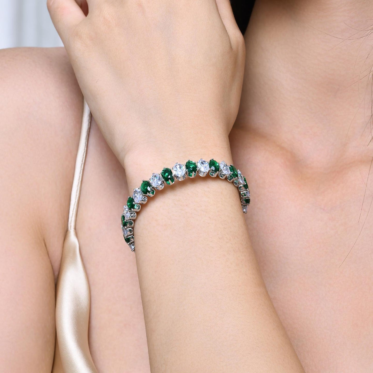 Openable Bracelet Female Gold Copper Colored Oval Zircon Jewelry Wholesale