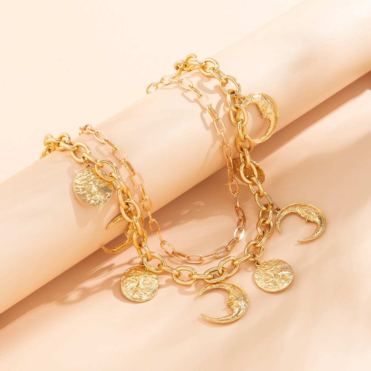 Planderful Vienna Verve Necklace – Retro Crescent Moon Pendant