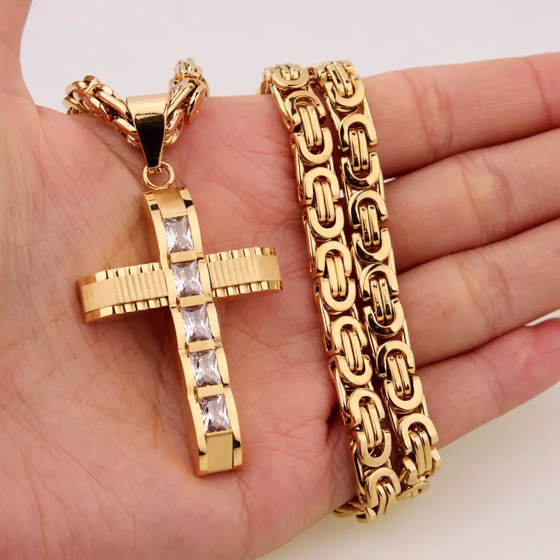 Planderful Everyday Genie Mens Stainless Steel Premium Cross Pendant Hip Hop Zircon Inlay