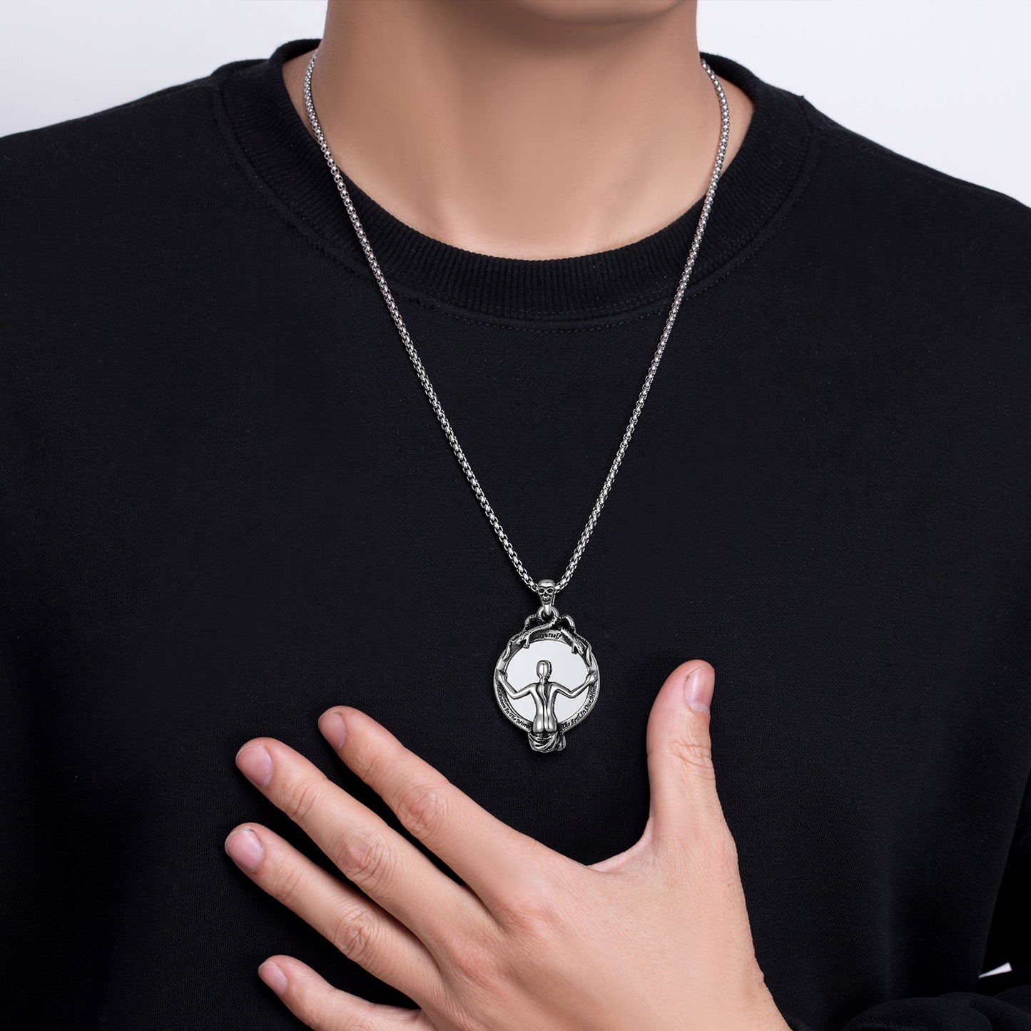 Steel Necklace – Vintage Skull Mirror Pendant