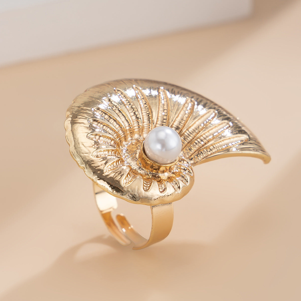 Planderful Vienna Verve Ring – Adjustable Beach-Inspired Design with Starfish and Pearl Accents
