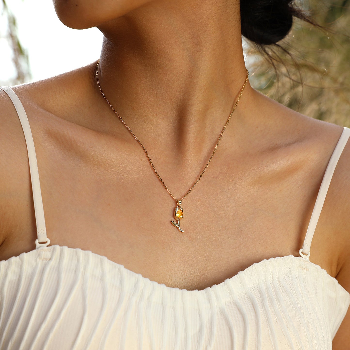 Red Water Drop Zircon Tulip Pendant Necklace for Ladies Copper