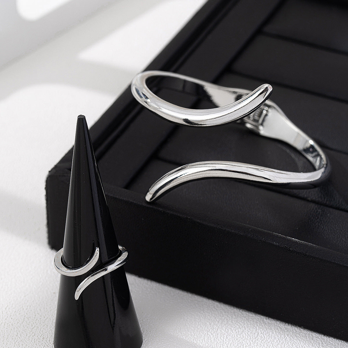 Silver Bracelet and Ring Set for Daily Casual Wear