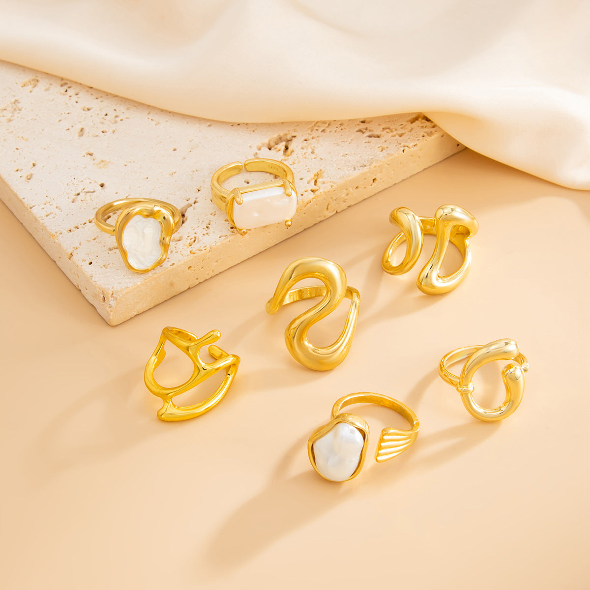 Planderful Imitation Pearl Ring Retro Baroque Statement Jewelry For Women Elegant Vintage Inspired