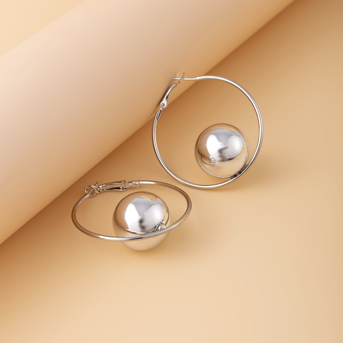 Funky Hollow Ring Stud Earrings - Vienna Verve Collection
