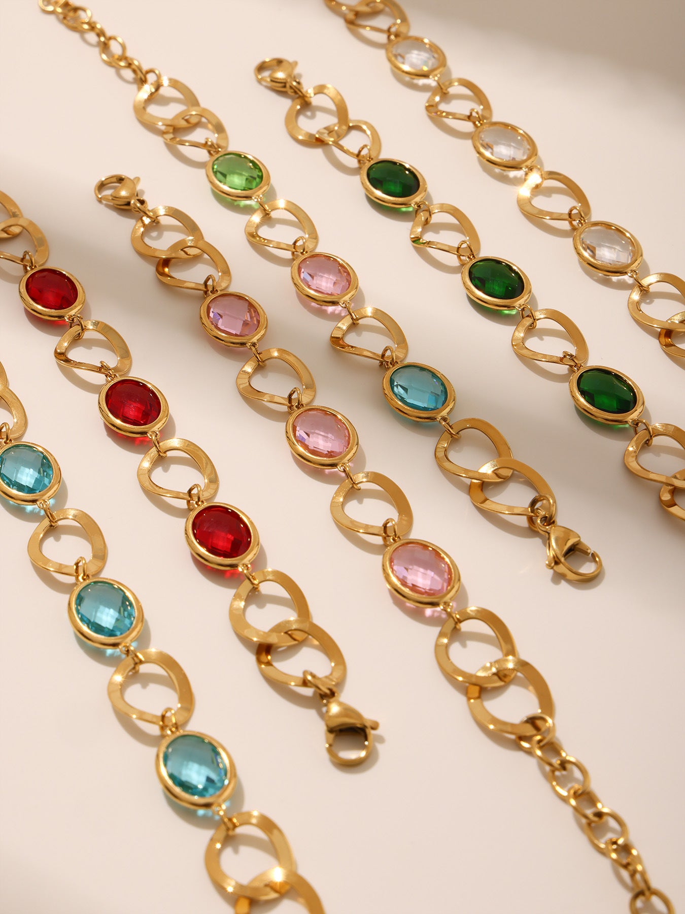 Planderful Interlocking Glass Stone Bracelet Gold Plated