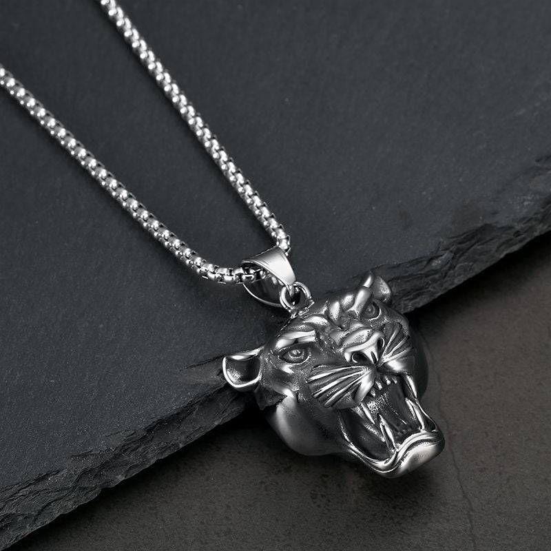 Planderful Bold Lion Head Pendant Necklace Stainless Steel Gold Plated For Hip Hop Fans And Streetwear Enthusiasts