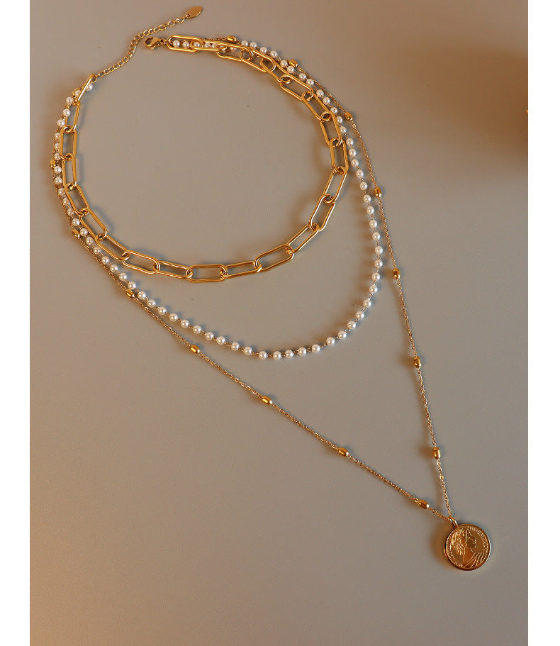 Regal Pearl Collarbone Chorker Necklace with King Pendant