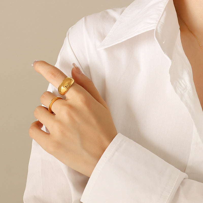 Titanium Steel Ring with 18K Gold-Plated Minimalist Design and Versatile Style