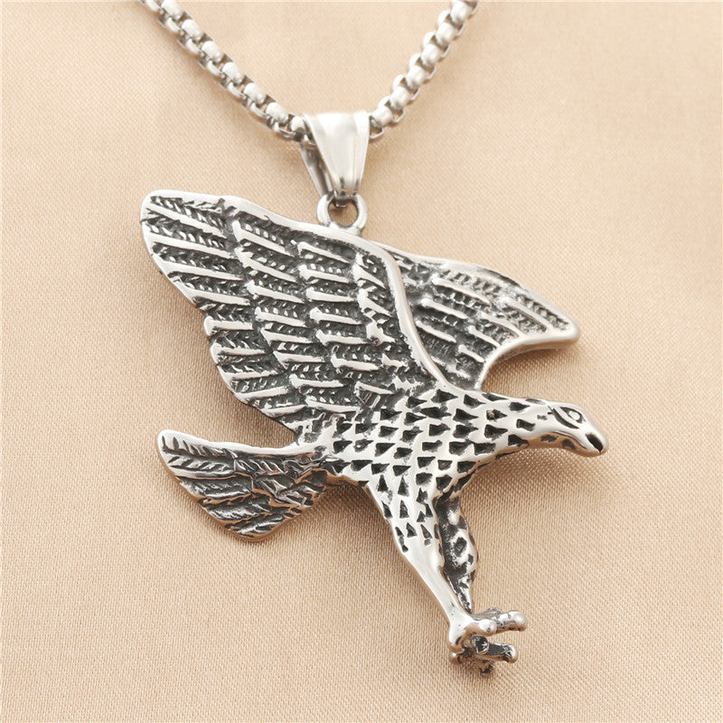 Personalized Punk Eagle Pendant Necklace for Men - Retro Titanium Steel Animal Jewelry