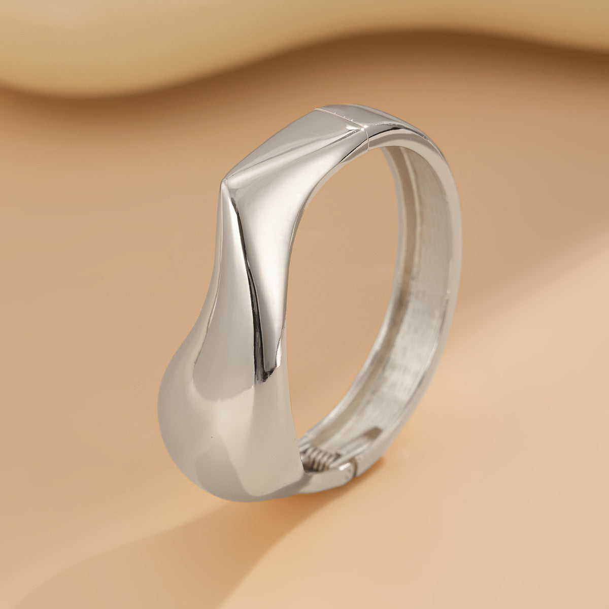 Planderful Vienna Verve Bracelet – Irregular Liquid Metal Texture