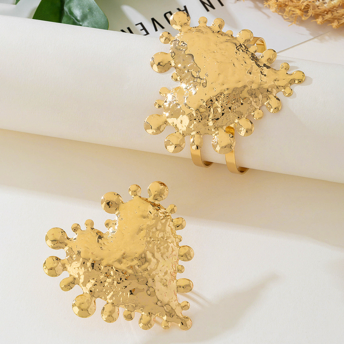 Fashionable Metal Love Ring Bracelet Set for Women