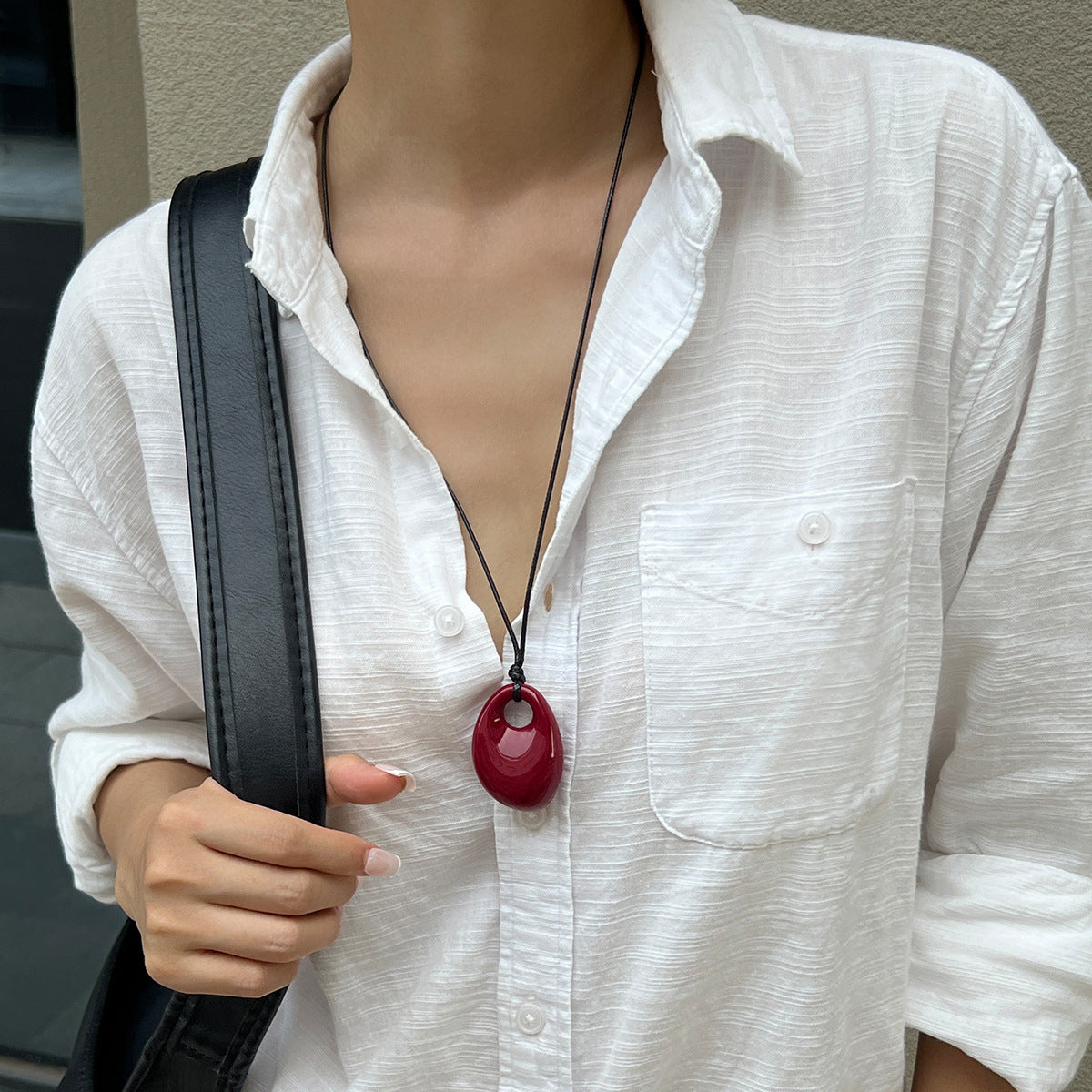 Adjustable Irregular Drop Pendant Necklace