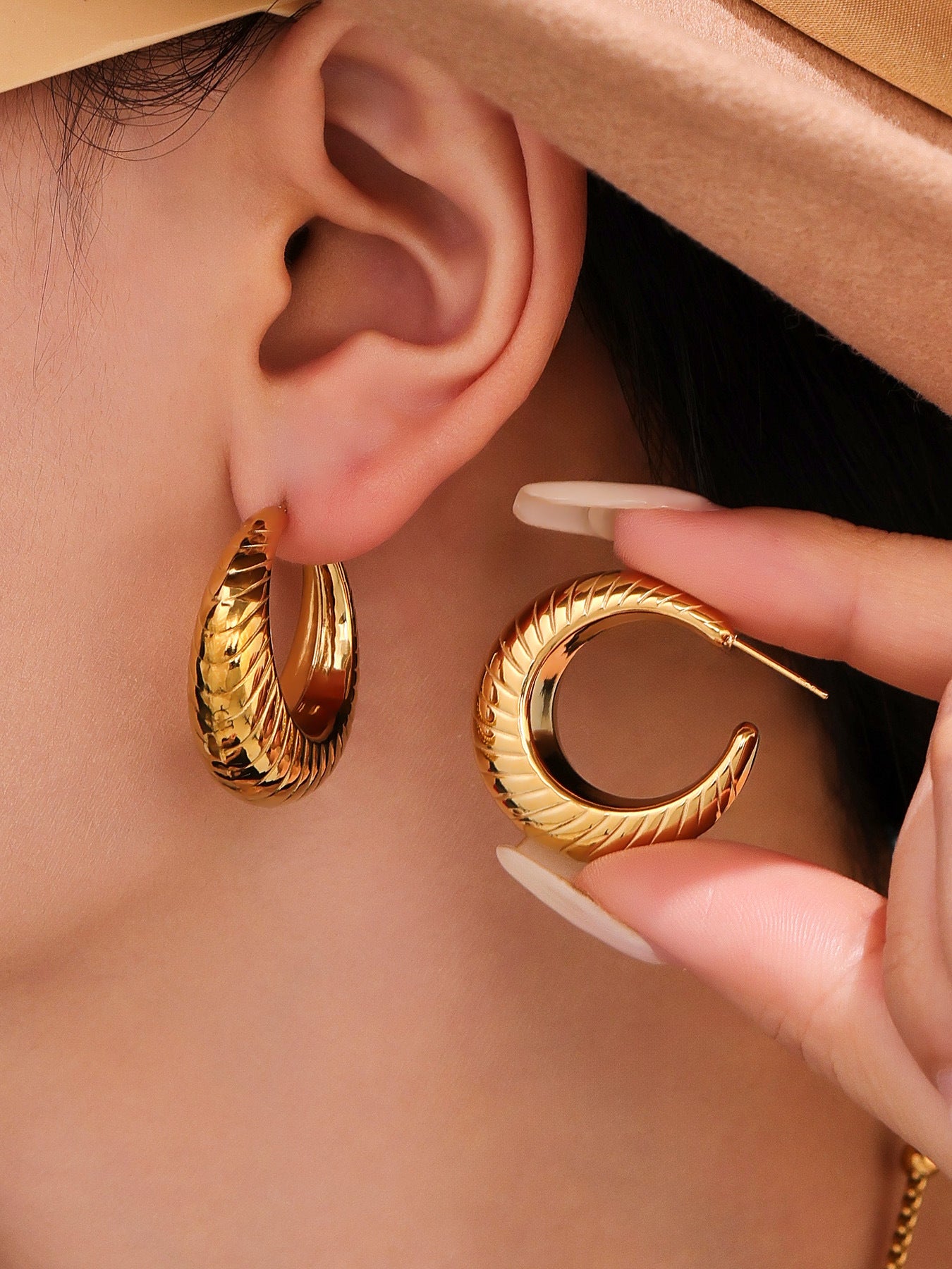 Planderful Hollow C Earrings 18K Gold Plated for Women