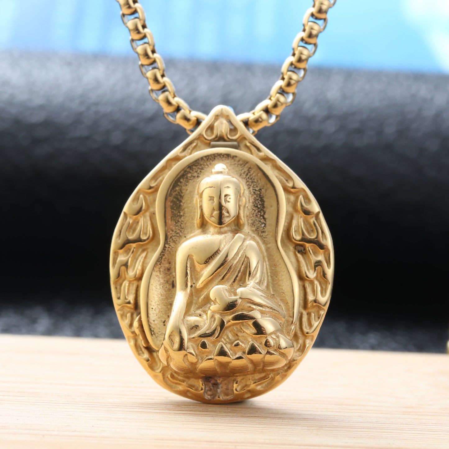 Trendy Titanium Steel Guanyin Bodhisattva Pendant - Retro Punk Style for Men and Women