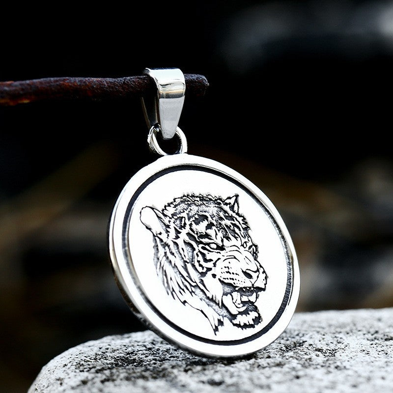 Titanium Steel Vintage Tiger Head Pendant for Men - European and American Retro Wholesale Jewelry