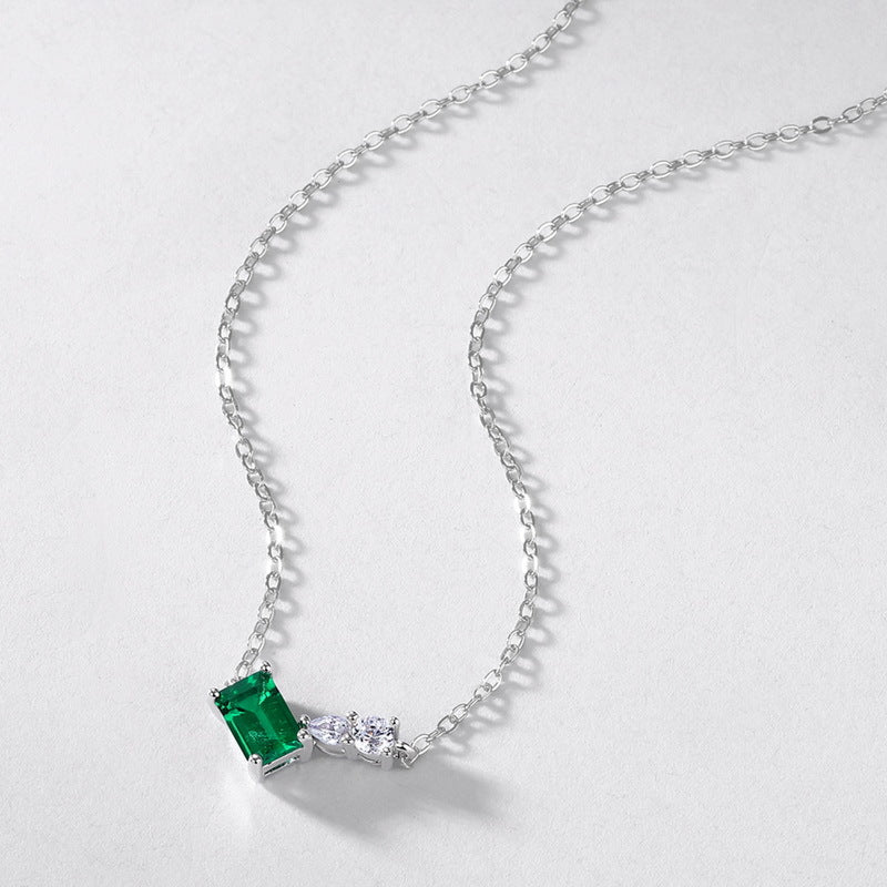 Planderful Gala Fireworks Necklace – Versatile Light Luxury Geometric Emerald Silver Gold Plated