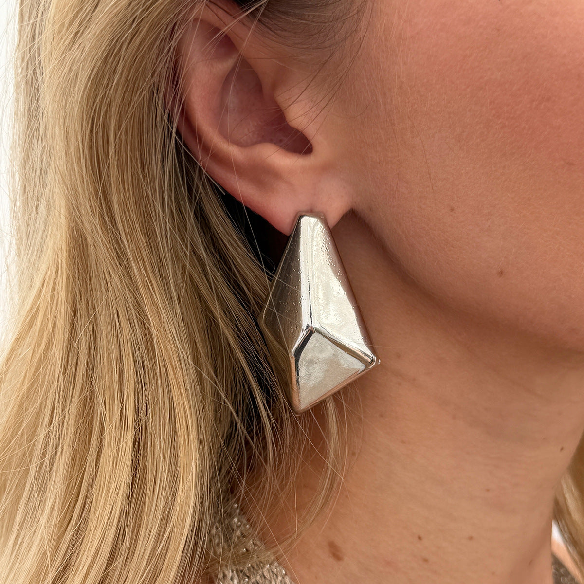 Planderful Vienna Verve Geometric Pleated Stud Earrings For Women Statement Jewelry