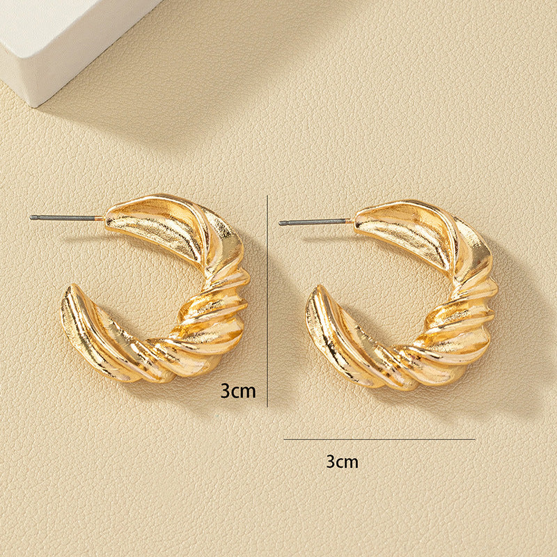 Chic Vienna Verve Metal Earrings with Unique Design