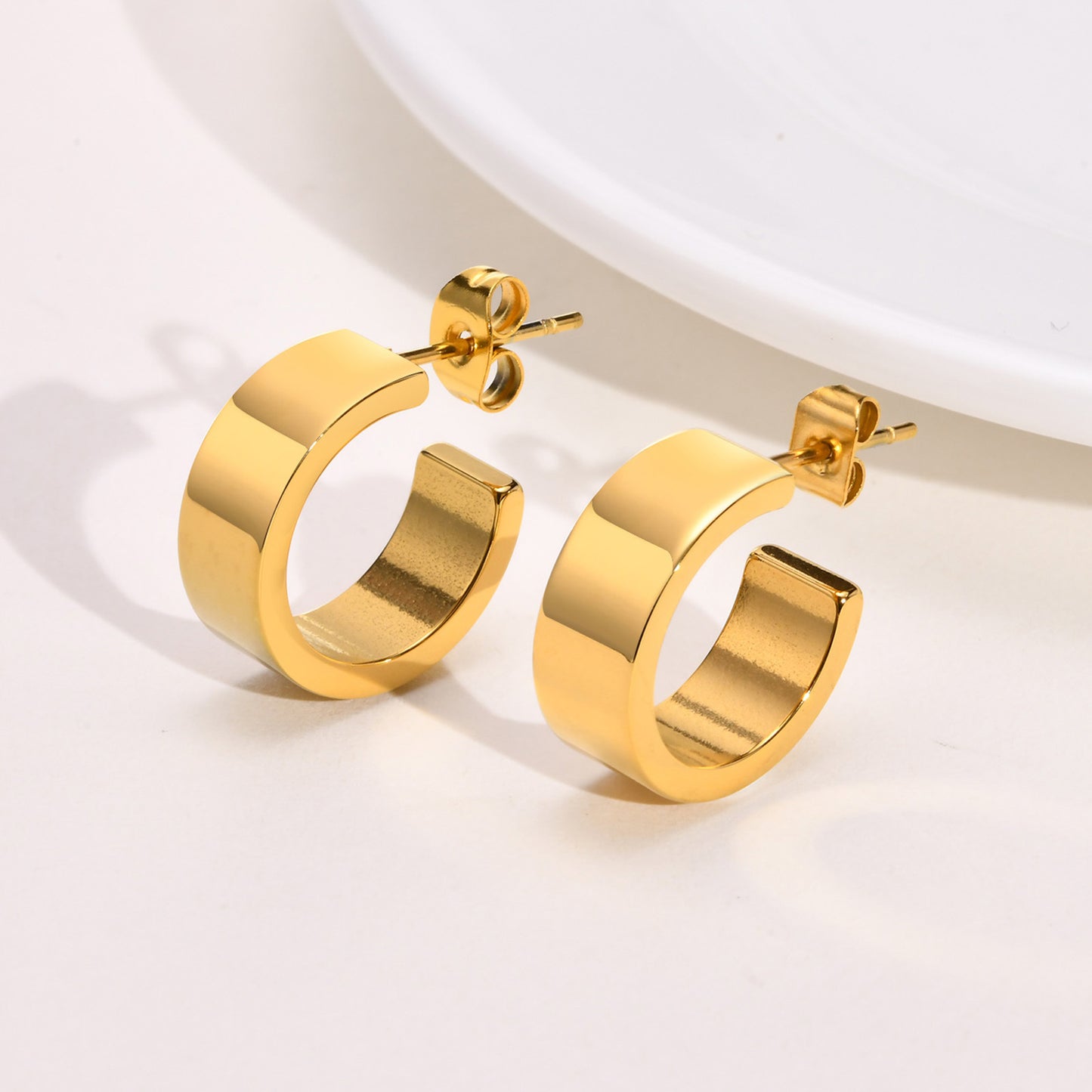 European And American Women's U-Shaped Gold Earrings Wholesale