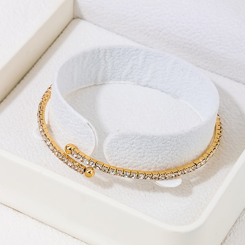 Chic Vintage Inspired Women's Bracelets - Elegant Handcrafted Metal Jewelry