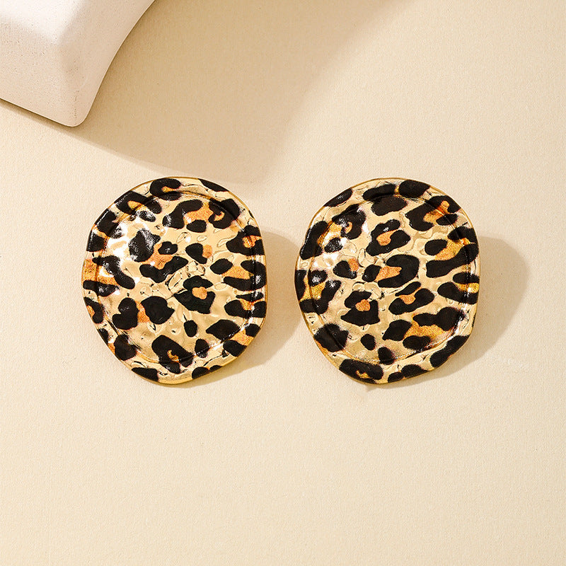 Planderful Vienna Verve Earrings – Exaggerated Metal Ripple Design