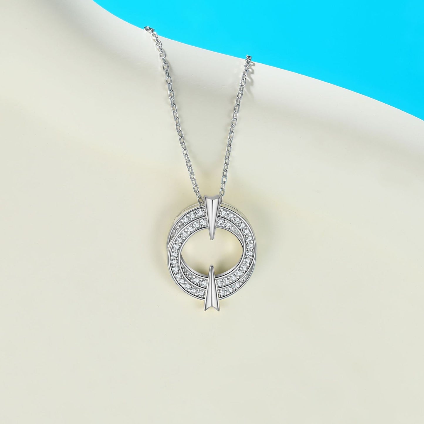 New European And American S925 Sterling Silver Necklace Women's Versatile High-End Double-Ring Round Silver Pendant Design Sense