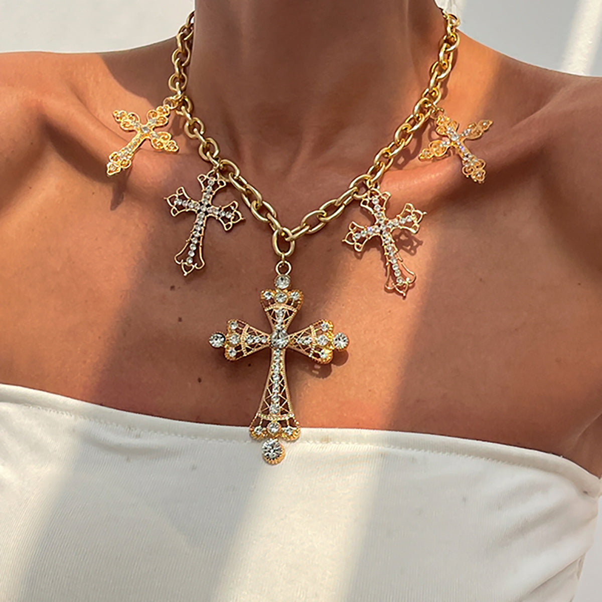 Planderful Vienna Verve Necklace – Retro Hip-Hop Style with Exaggerated Cross Pendant