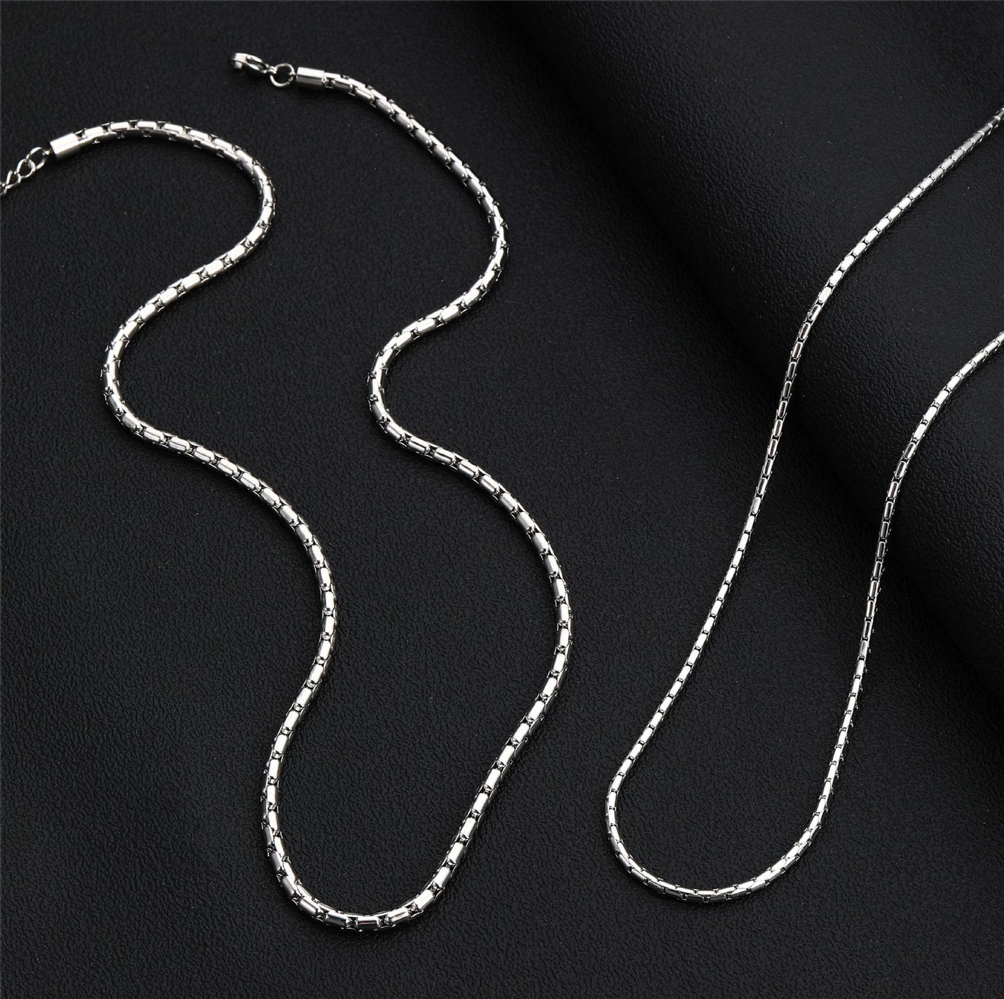 Planderful Jewelry Minimalist Titanium Necklace