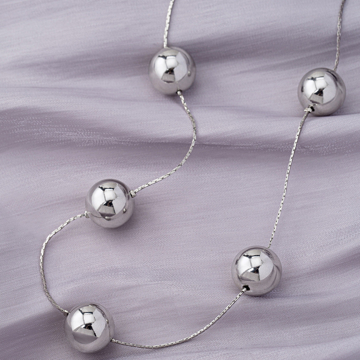 Planderful Vienna Verve Necklace – Elegant Minimalist Metal Design