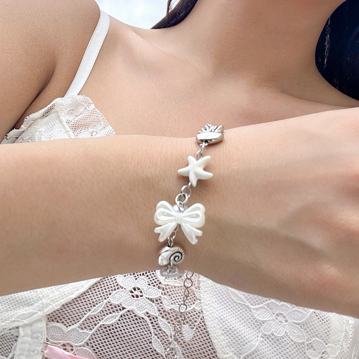 Planderful Pearl Bow Bracelet Imitation Pearls Fringed Statement Jewelry Lolita Style