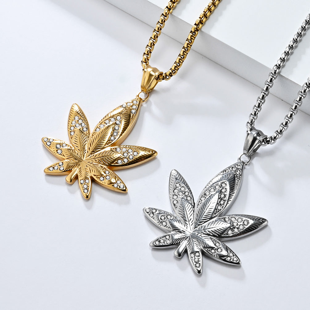 European and American Hip Hop 18K Gold Maple Leaf Necklace