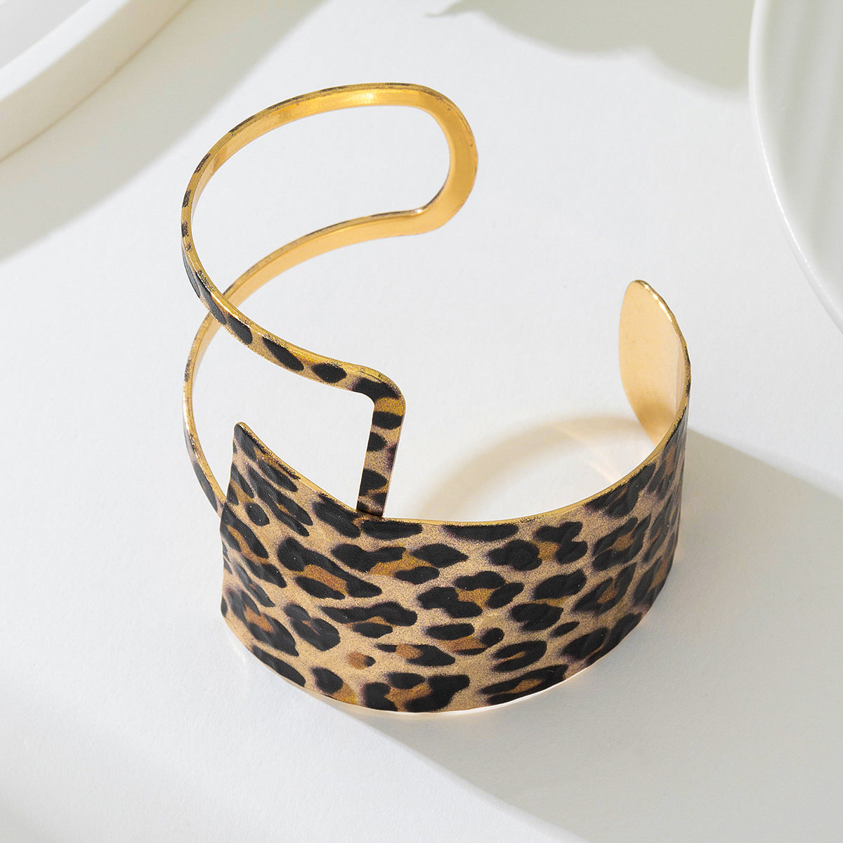 Planderful Vienna Verve Jewelry Set – Fashionable Irregular Leopard Print Design