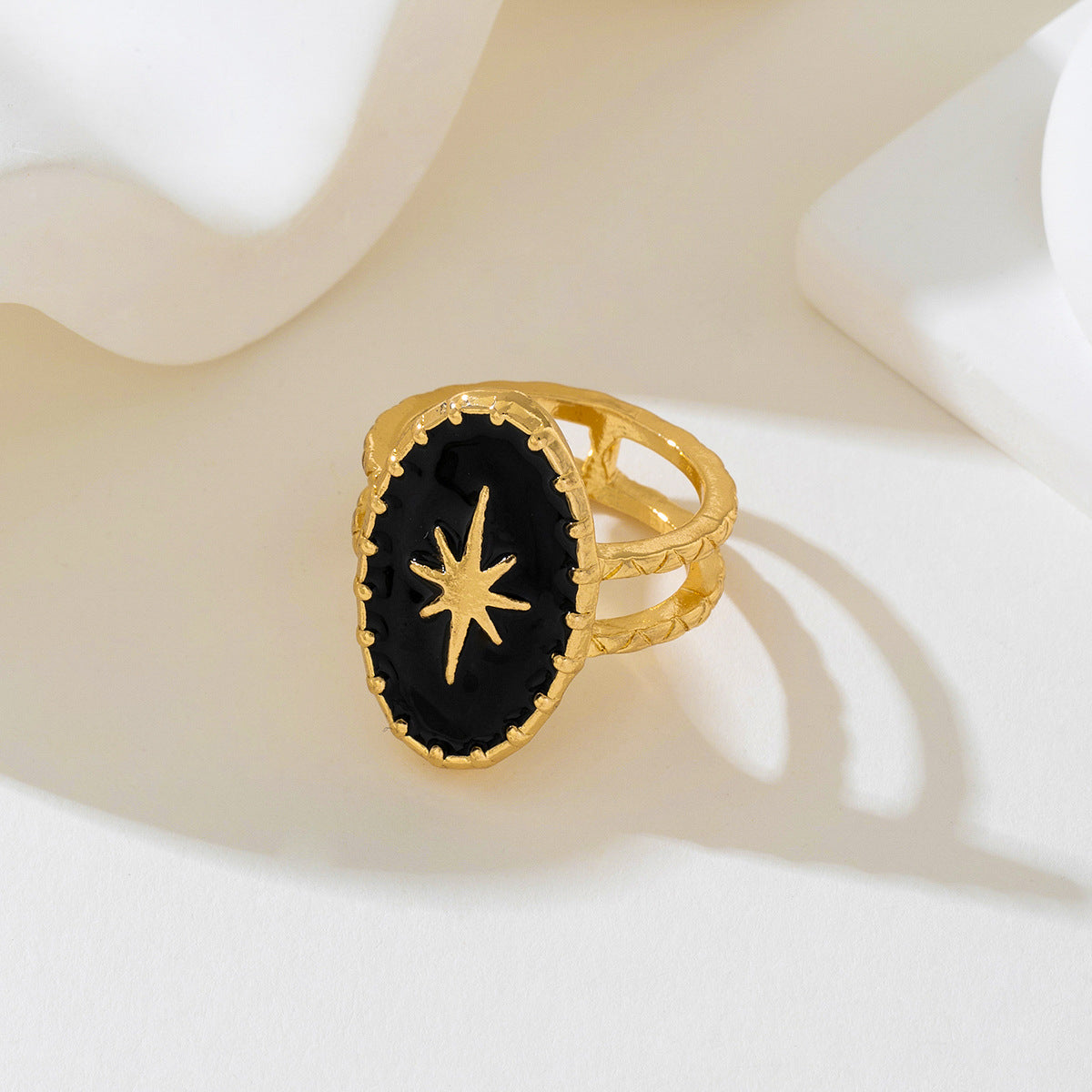 Planderful Vienna Verve Retro Metal Octagram Ring for Women